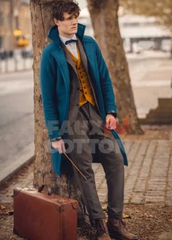 FANTASTIC BEAST Newt Scamander (EDDIE REDMAYNE) COAT