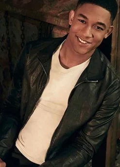 LEGACIES PEYTON ALEX SMITH (RAFAEL WAITHE) BLACK JACKET