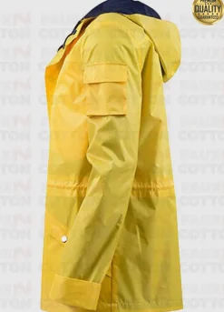 Louis Hofmann Dark Season 3 Yellow Raincoat