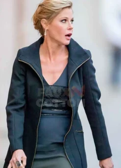 Modern Family Julie Bowen Black Coat