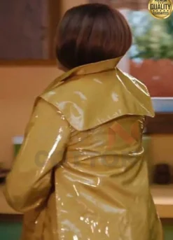 WandaVision Wanda Maximoff ( Elizabeth Olsen) Yellow Coat